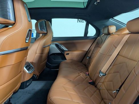 New 2026 BMW 760i xDrive w/ Executive Package image 13