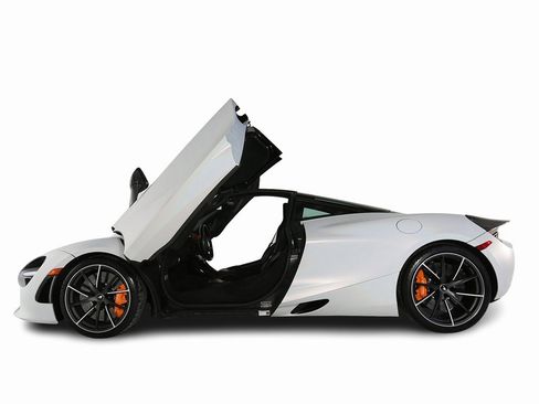 Used 2021 McLaren 720S Luxury image 13
