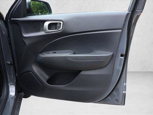 Certified 2026 Hyundai Venue SEL FWD image 30