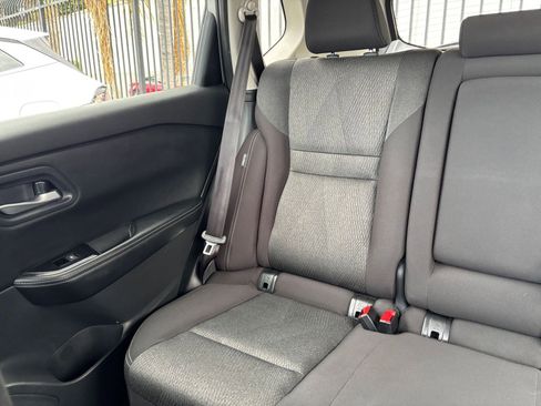 Used 2025 Nissan Rogue SV FWD image 41