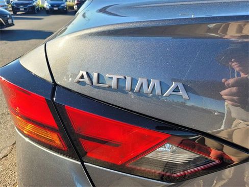 Certified 2025 Nissan Altima 2.5 S image 10