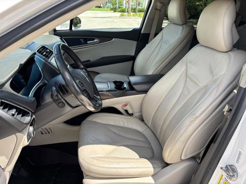 Used 2016 Lincoln MKX Select w/ Select Plus Package image 15