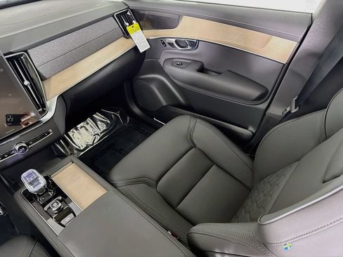 New 2026 Volvo XC90 B6 Plus w/ Protection Package AWD/4WD image 25