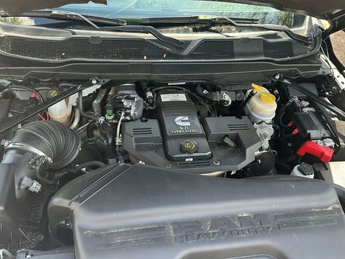 Used 2024 RAM 3500 Laramie w/ Night Edition image 12