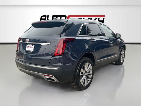 Used 2025 Cadillac XT5 Premium Luxury FWD image 7