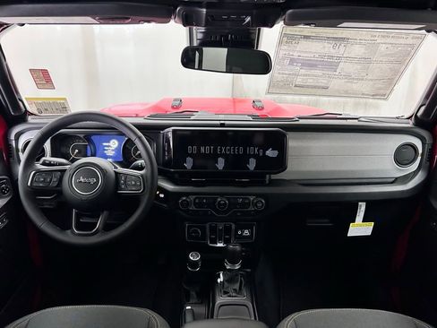 New 2025 Jeep Gladiator Sport image 21