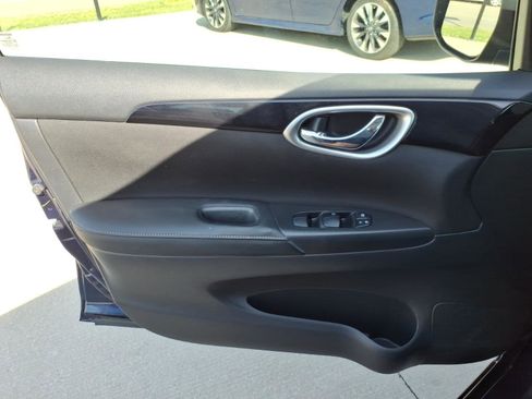 Used 2019 Nissan Sentra SV FWD image 19