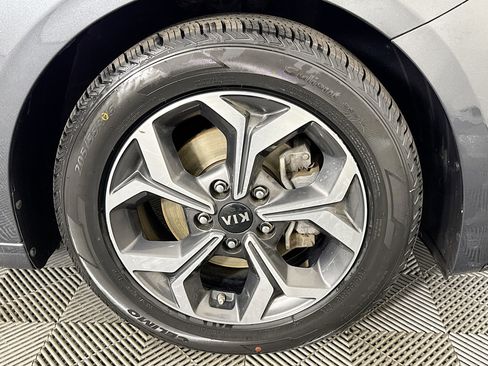 Used 2020 Kia Forte LXS image 30