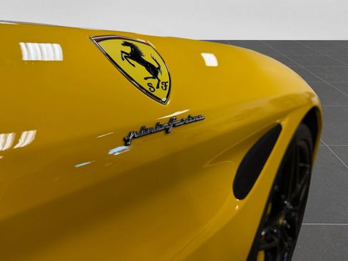 Used 2015 Ferrari California T RWD image 41