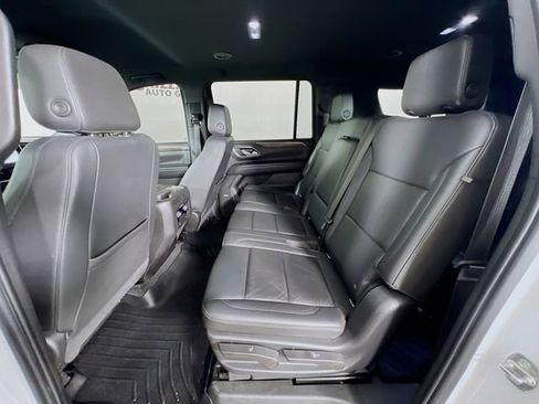 Used 2022 Chevrolet Suburban LT AWD/4WD image 24