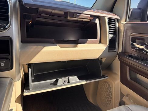 Used 2018 RAM 2500 Laramie w/ Convenience Group image 24