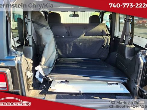 Used 2023 Jeep Wrangler Sport AWD/4WD image 15