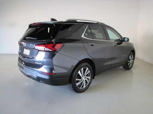 Used 2022 Chevrolet Equinox Premier image 24