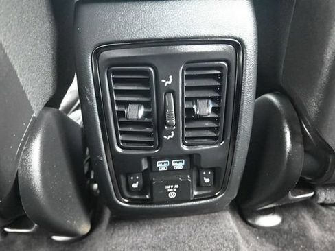 Used 2018 Jeep Grand Cherokee High Altitude AWD/4WD image 23