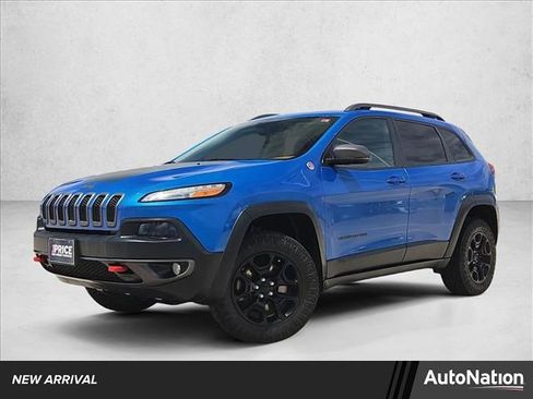 Used 2018 Jeep Cherokee Trailhawk w/ Comfort/Convenience Group AWD/4WD image 1