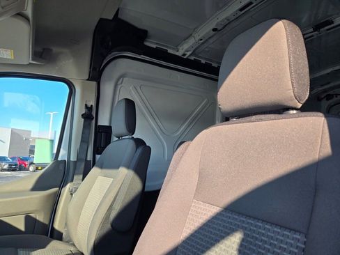 New 2026 Ford Transit 250 148 Medium Roof RWD image 16