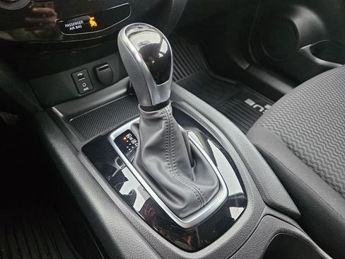 Used 2018 Nissan Rogue Sport S w/ S Appearance Package image 23