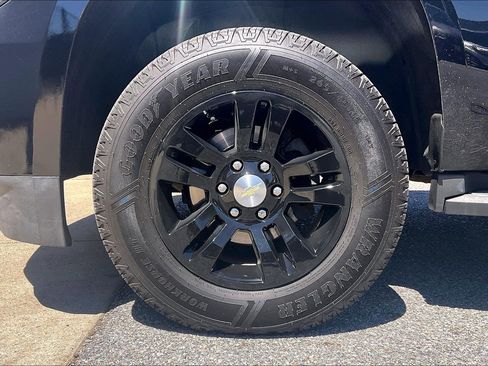 Used 2017 Chevrolet Tahoe LT RWD image 11