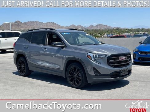 Used 2021 GMC Terrain SLE w/ Elevation Edition FWD image 1