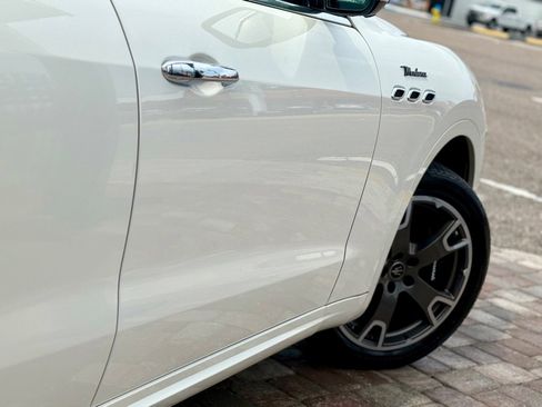 Used 2023 Maserati Levante Modena image 33