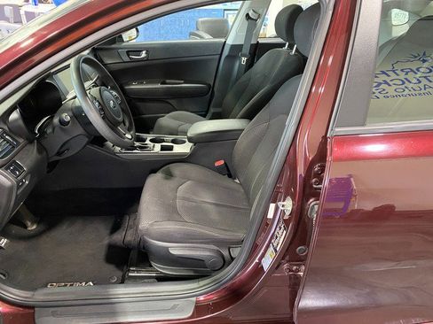 Used 2018 Kia Optima LX w/ 17" Alloy Wheels Package image 13
