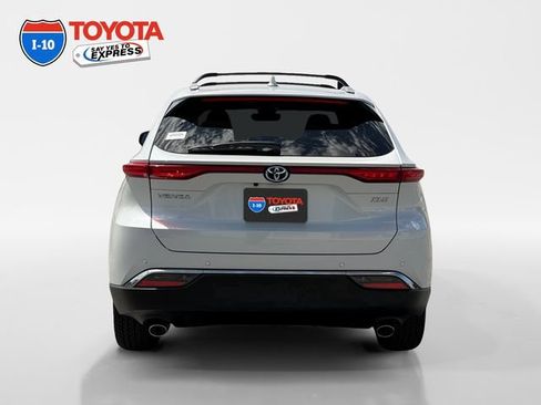 Certified 2024 Toyota Venza XLE AWD/4WD image 4