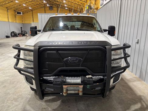 Used 2014 Ford F350 XL w/ Power Equipment Group image 7