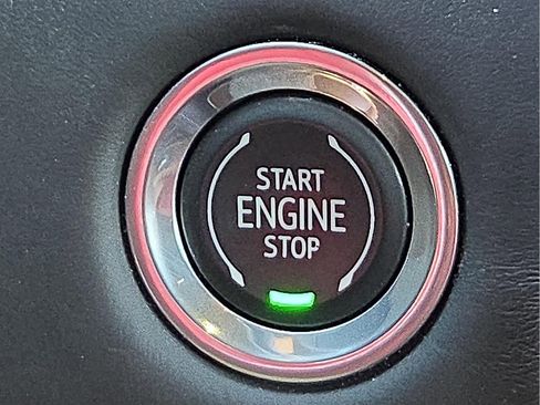 Used 2023 GMC Yukon Denali Ultimate image 19