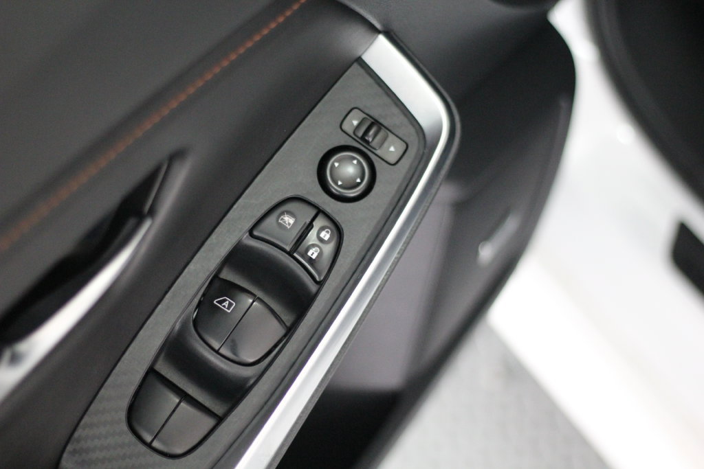 Used 2022 Nissan Sentra SR w/ SR Premium Package FWD image 42