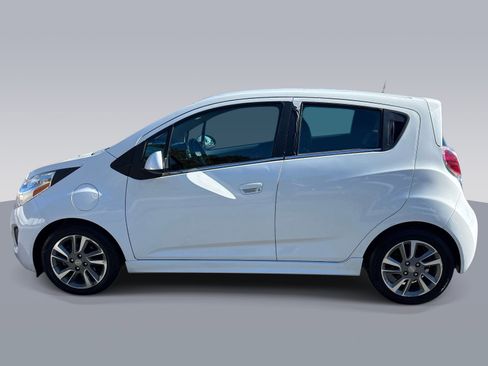 Used 2015 Chevrolet Spark LT FWD image 4
