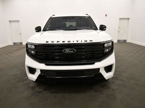 Used 2025 Ford Expedition Max Platinum w/ Stealth Performance Package AWD/4WD image 11