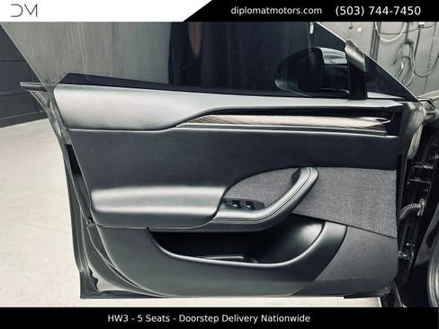 Used 2022 Tesla Model S AWD/4WD image 25