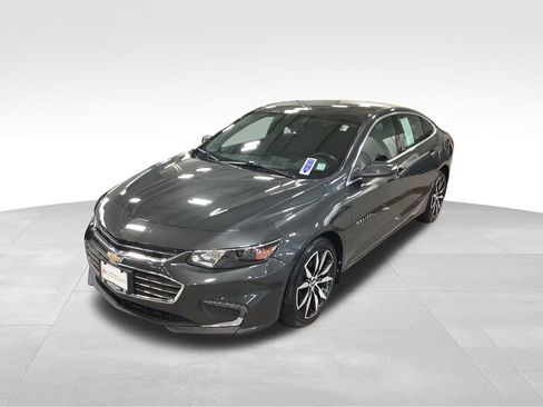 Used 2017 Chevrolet Malibu LT image 4