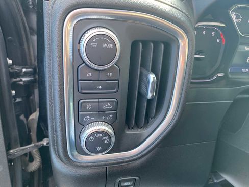 Used 2020 GMC Sierra 2500 SLE w/ SLE Value Package; AWD/4WD image 17