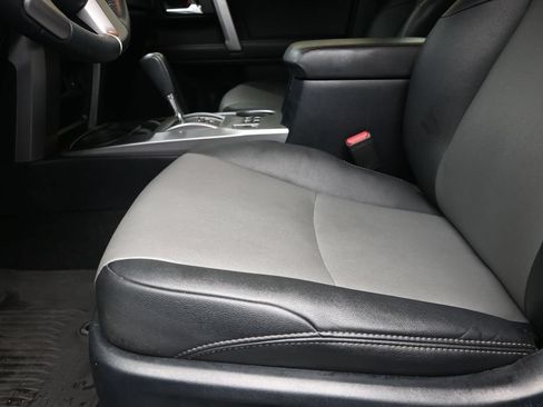 Used 2021 Toyota 4Runner SR5 Premium w/ Moonroof Package RWD image 13