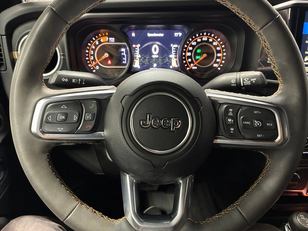 Used 2024 Jeep Wrangler Unlimited Sahara AWD/4WD image 14