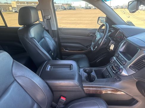 Used 2018 Chevrolet Tahoe LT image 19