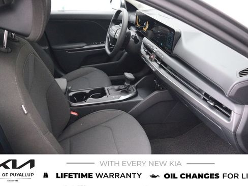 New 2026 Kia K4 FWD image 17