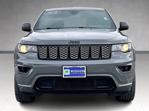 Used 2020 Jeep Grand Cherokee Altitude image 2