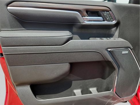 New 2025 GMC Sierra 2500 SLT w/ Texas SLT Premium Package image 12