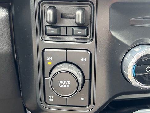 New 2026 Ford F250 Lariat w/ Lariat Ultimate Package image 40