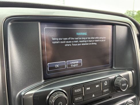 Used 2018 Chevrolet Silverado 1500 LT w/ All Star Edition AWD/4WD image 36