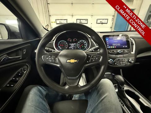 Used 2024 Chevrolet Malibu LT image 15
