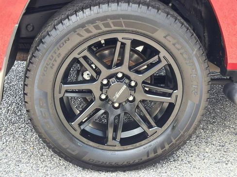 Used 2022 Toyota 4Runner SR5 RWD image 10