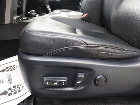 Used 2021 Toyota 4Runner Limited AWD/4WD image 28