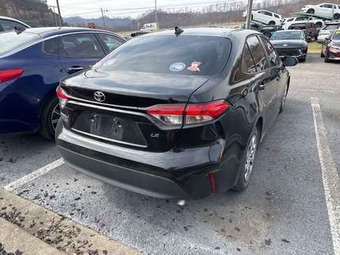 Used 2023 Toyota Corolla LE image 4