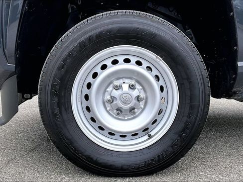 Used 2025 Toyota Tacoma SR RWD image 32