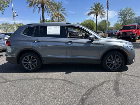 Used 2023 Volkswagen Tiguan SE FWD image 5