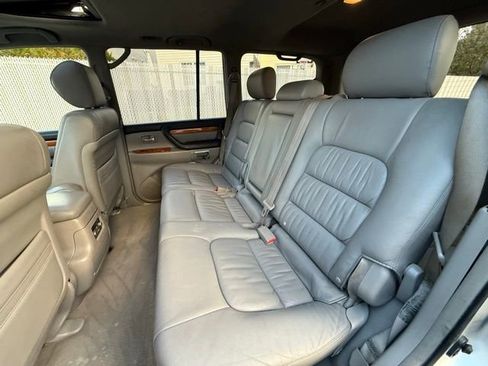 Used 2006 Lexus LX 470 4WD image 25