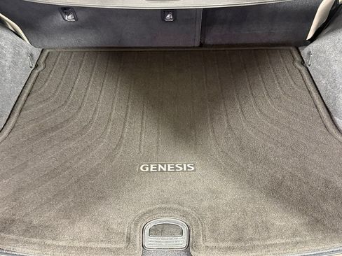 Used 2025 Genesis Electrified GV70 AWD/4WD image 32